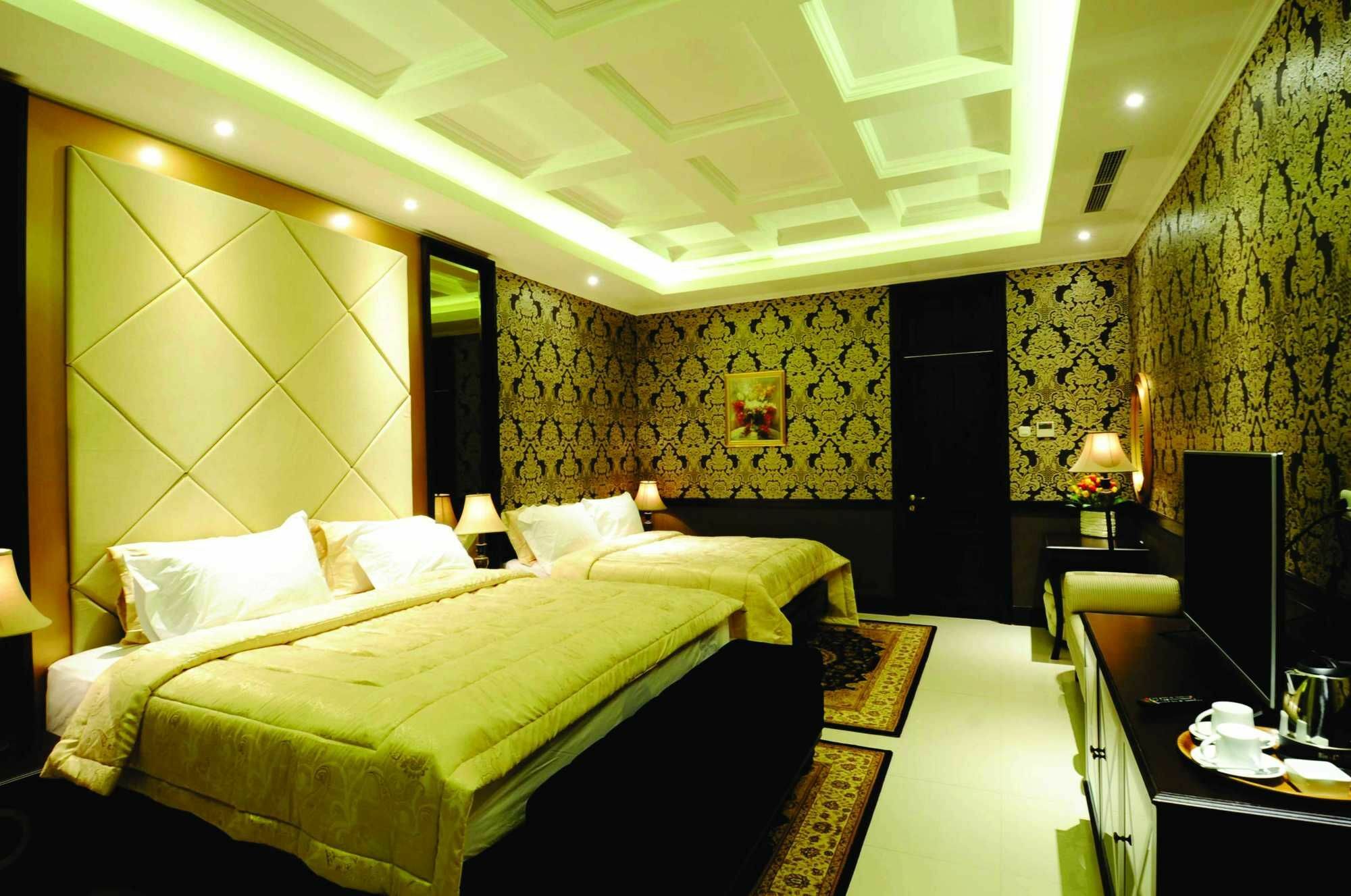 Liz Palace Hotel Bandung